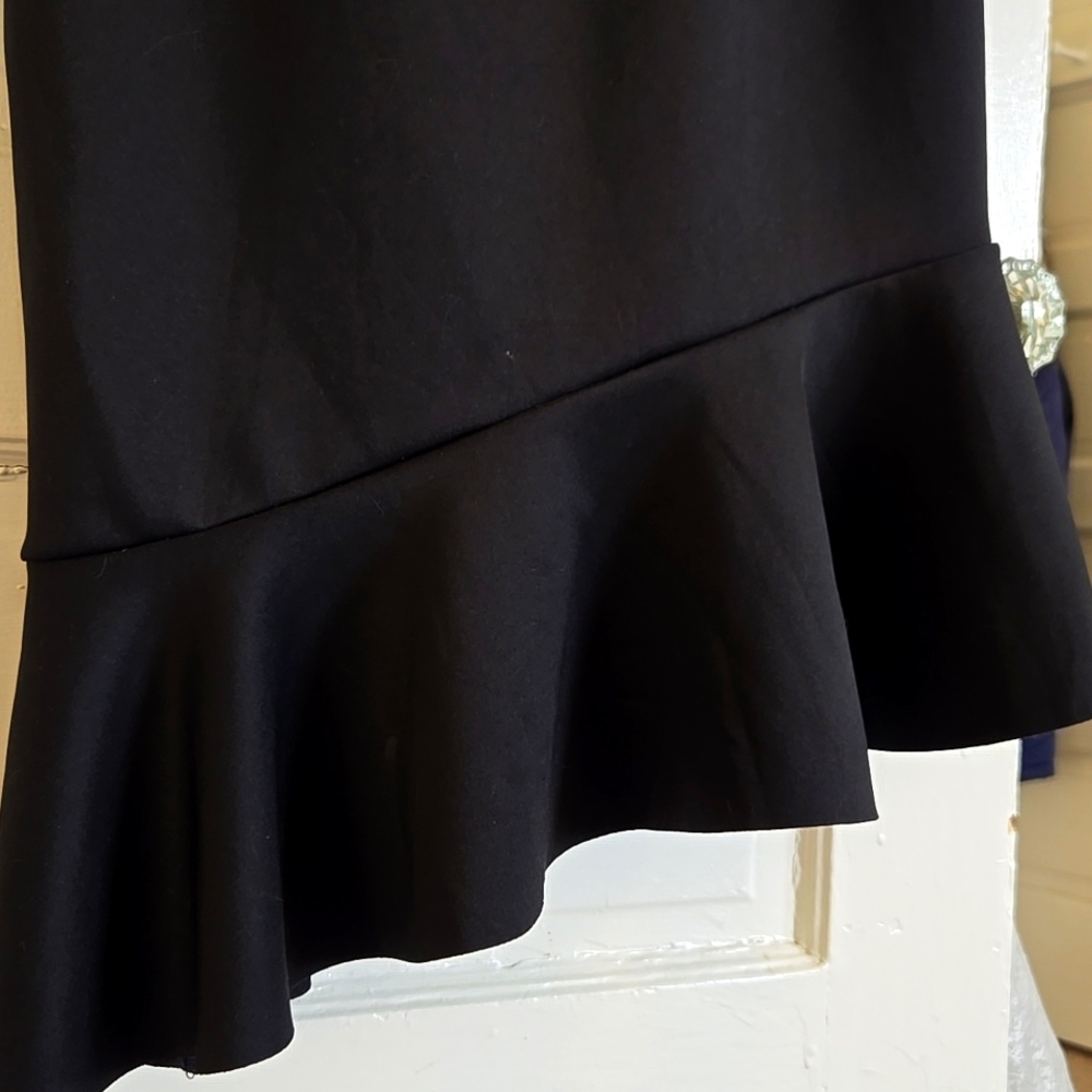 Banana Republic Black Asymmetrical Flounce Scuba Midi Dress Size 12 NWT - Picture 3 of 13